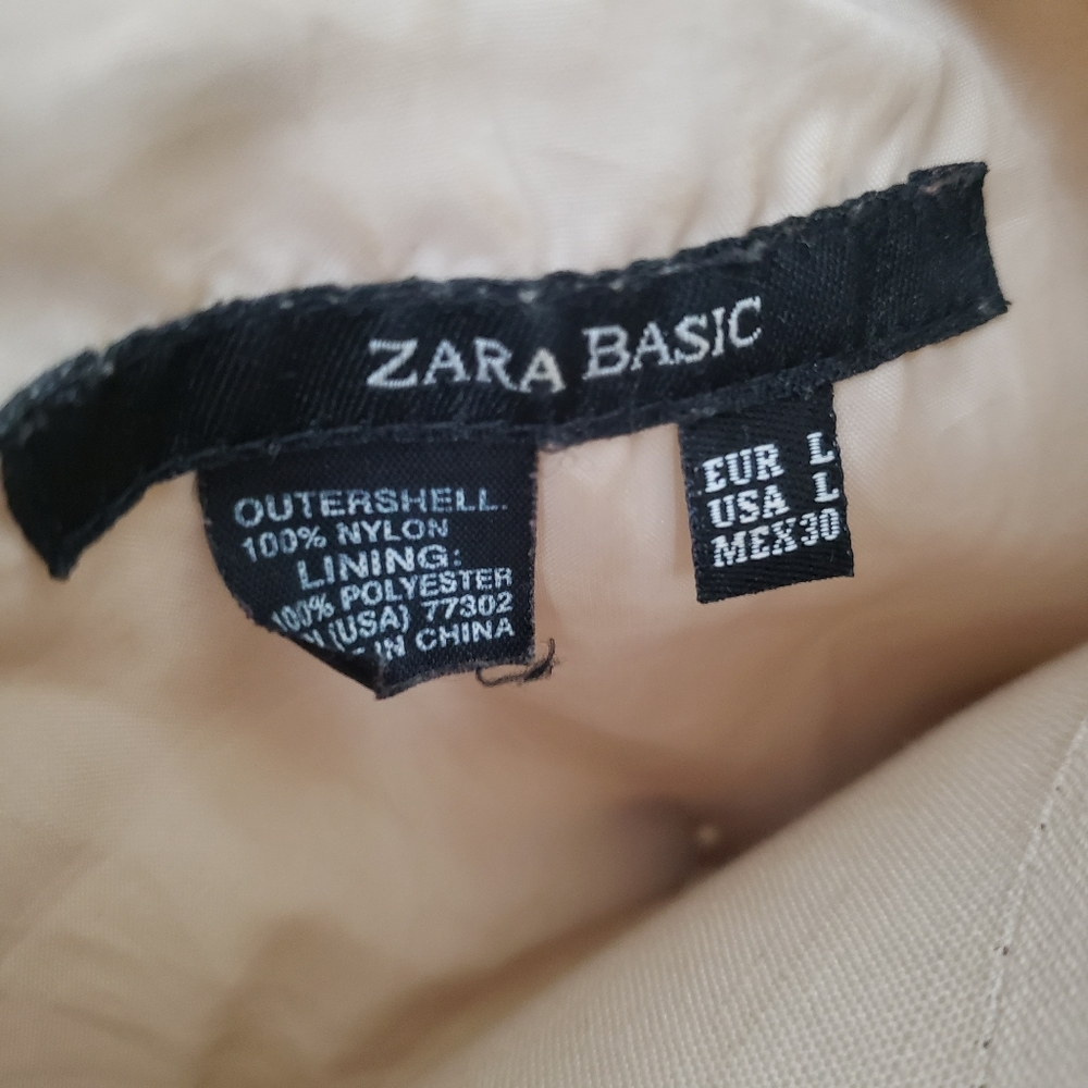 Zara short trench coat. Button up w/ belt. Large - Picture 9 of 12